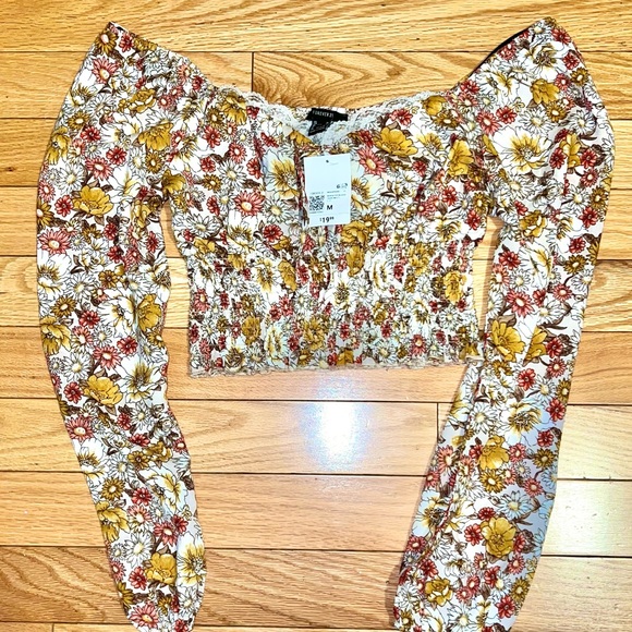 Forever 21 Long Sleeve Floral Cropped Smocked Off Shoulder Top Size Medium - Picture 1 of 5